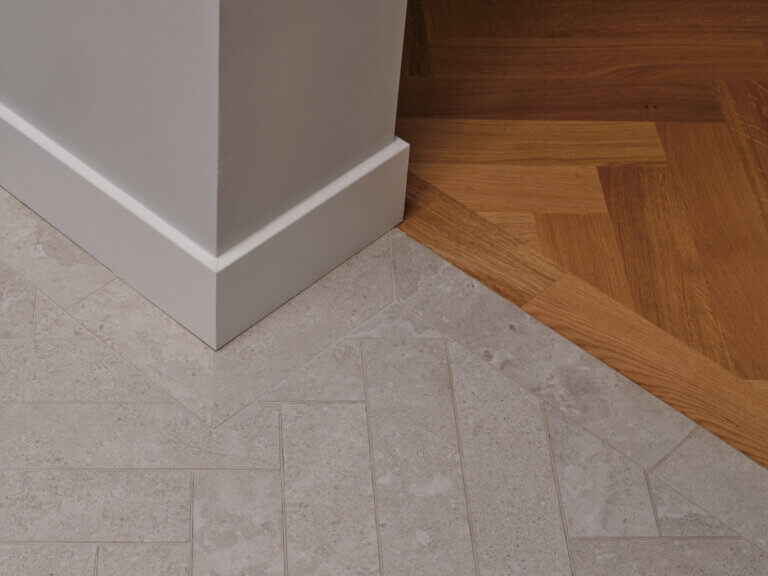 26.KONA_OV320_009_LR